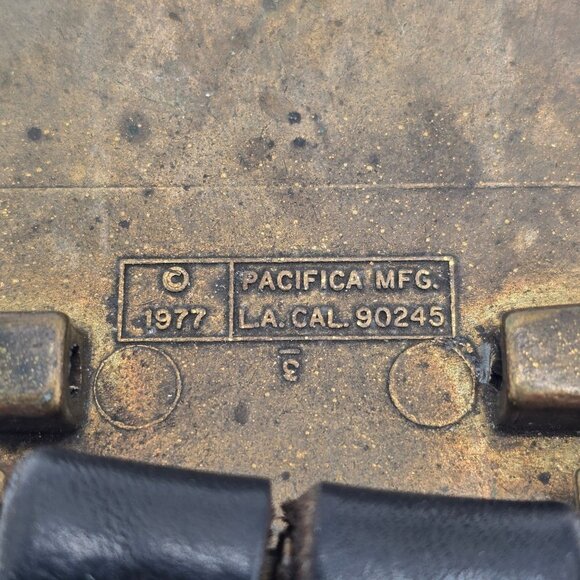 VTG KISS Love Gun Pacifica Belt Buckle w/ 42" Black Leather Brass 1977 - Picture 4 of 12